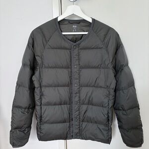 Uniqlo down jacket olive green xxs unisex